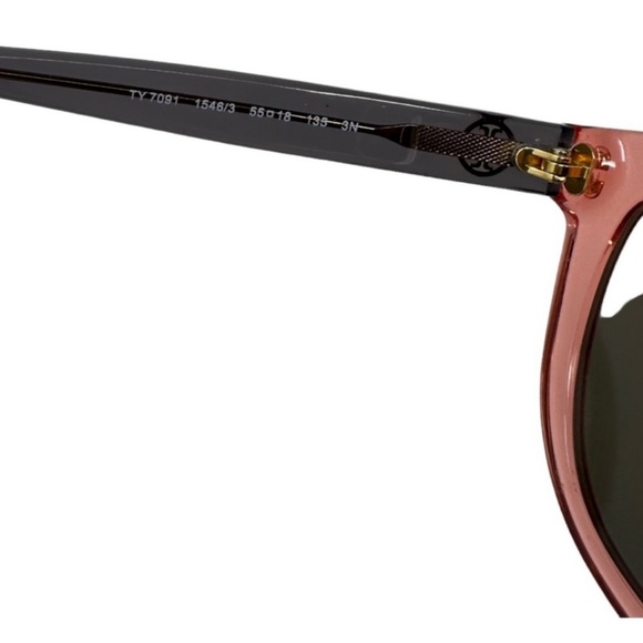 Tory Burch TY7091A Sunglasses in Crystal Poppy/Charcoal/Solid Smoke - Picture 9 of 17